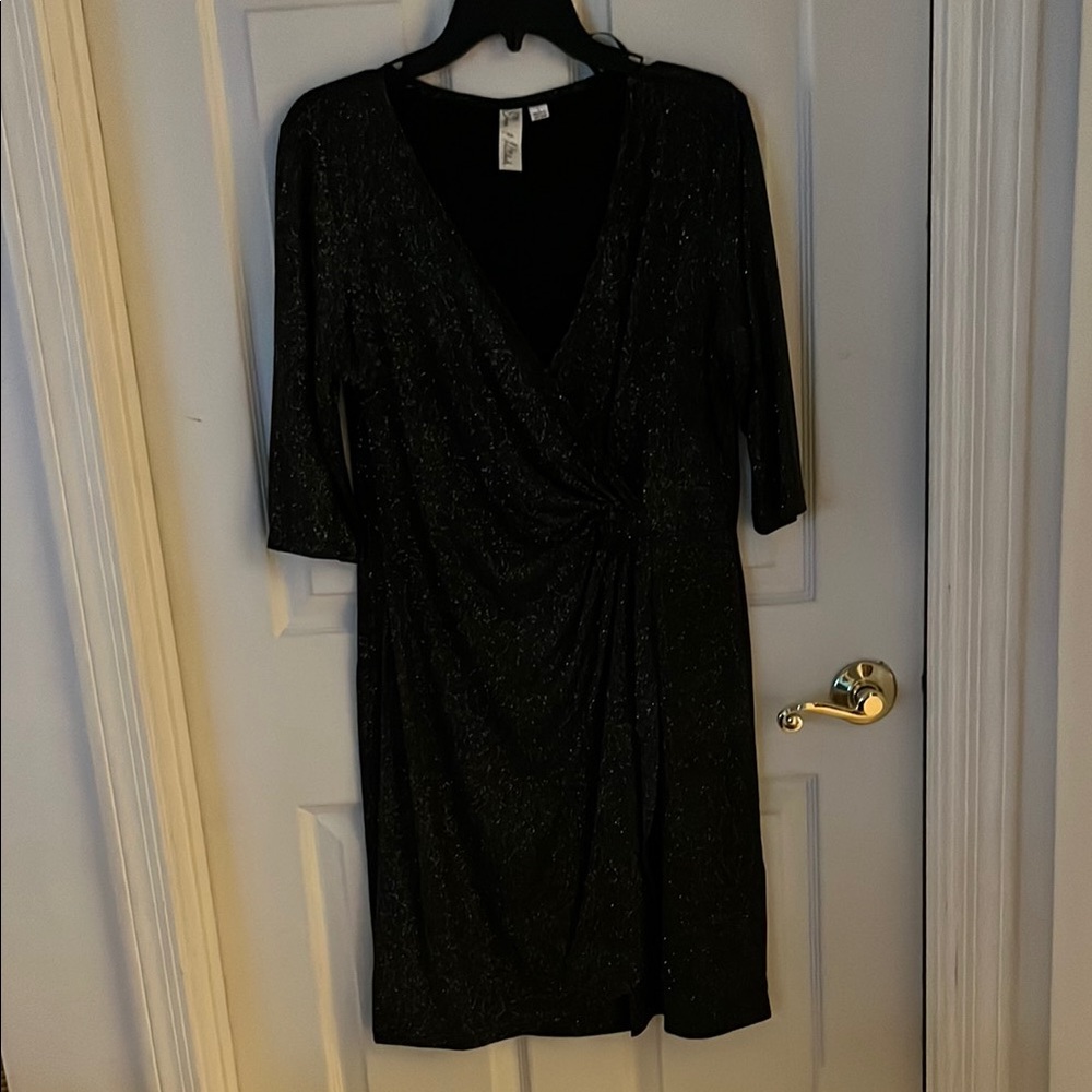Emma & Michele Cocktail Business Casual Black Sheath Dress v neck Silver large